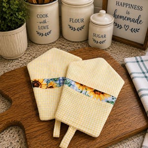 Mini Pot Holders – Floral Sunflower Print, Microwave Mitts Set of 2