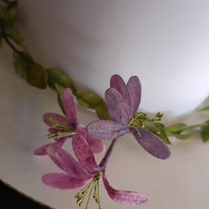 12-wafer-paper-honeysuckle-greenery-wedding-cake-flowers-rustic