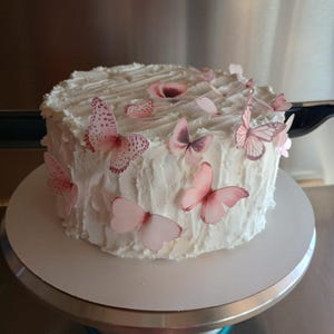 Pre-cut Edible Wafer Paper Butterflies Pink  cake decorations