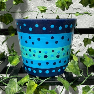 Terracotta Planter Pot, Planter with Drainage, Painted Terracotta Pot, Hand Painted Pot, Clay Pot, Ceramic Planter Pot