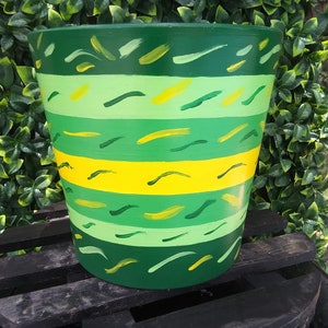 Terracotta Planter Pot, Planter with Drainage, Painted Terracotta Pot, Hand Painted Pot, Clay Pot, Ceramic Planter Pot