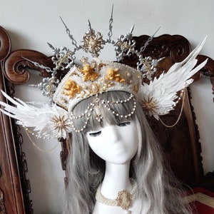 The Songs of Angels Tudor Wings Crown Cosplay Costume Personalization ...