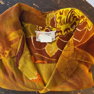 Vintage Wiki of Hawaii LTD Hawaiian Shirt. M-L. Orange, yellow, brown. Excellent condition. image 8