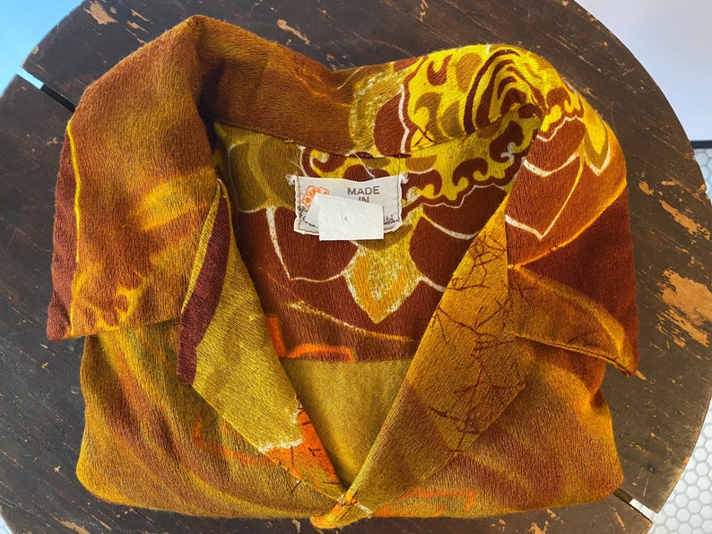 Vintage Wiki of Hawaii LTD Hawaiian Shirt. M-L. Orange, yellow, brown. Excellent condition. image 8