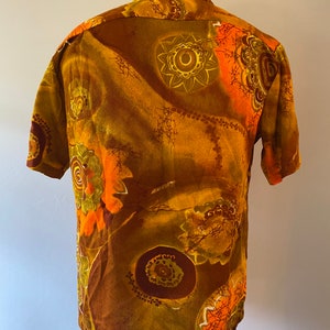 Vintage Wiki of Hawaii LTD Hawaiian Shirt. M-L. Orange, yellow, brown. Excellent condition. image 4