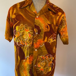 Vintage Wiki of Hawaii LTD Hawaiian Shirt. M-L. Orange, yellow, brown. Excellent condition. image 1