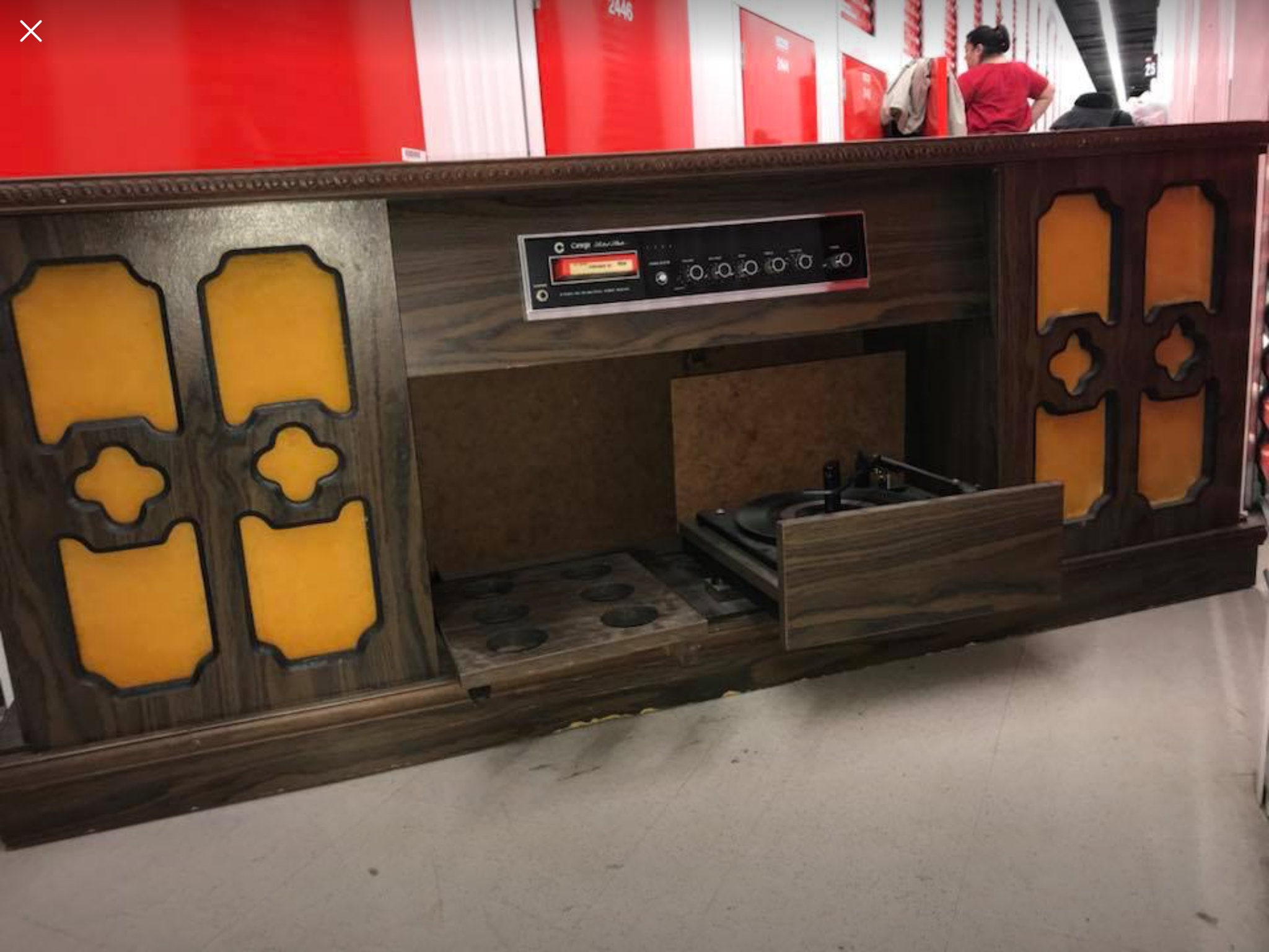 Antique Retro Vintage 8-track Stereo Wall Unit With Rythmic Light