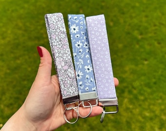 Floral Fabric Wristlet Keychain - Handmade Cotton Key Fob