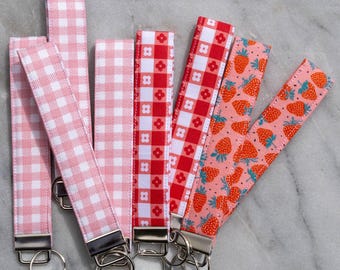 Gingham Fabric Key Fob Wristlet: Handmade Cotton Keychain