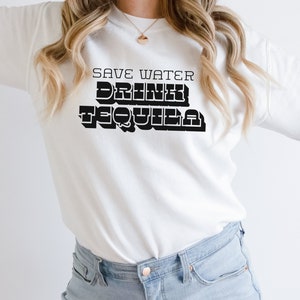 Bespaar water drinken Tequila SVG, Tequila afbeelding, drink Tequila Shirt Design, grappig drinken, Alcohol Svg Design, sublimatie Png, voorjaarsvakantie