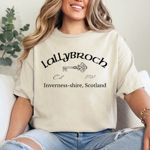 Lallybroch Shirt, Scottish Highlands, Jamie Fraser, Book Series T, Claire Fraser Ridge Clan, Sassenach Fan Gift, Bookish Book Lover TV