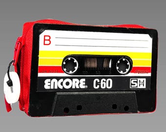 Retro-style wallet/card case in red/black • Upcycled from an original ENCORE audio cassette