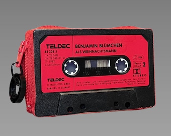 Retro wallet/card case in red/black • Upcycled from an original Benjamin Blümchen audio cassette