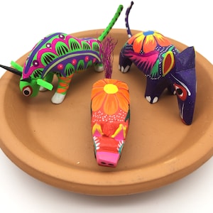 3 Mini Alebrijes, Set of 3 assorted Wood Carved Alebrijes, 3 Hand Painted Alebrijes image 4