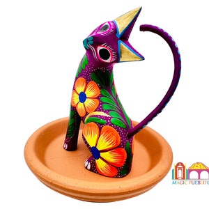 Gato Violeta Alebrije, Talla de Madera Alebrije, Oaxaca Arte Popular