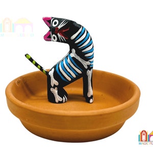 Mini Black Cat Lying Down Alebrije, Wood Carved Alebrije, Hand Painted Alebrije