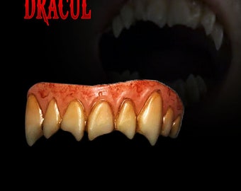 DRACUL Dracula Vampyr Dräkt Faner Fangs