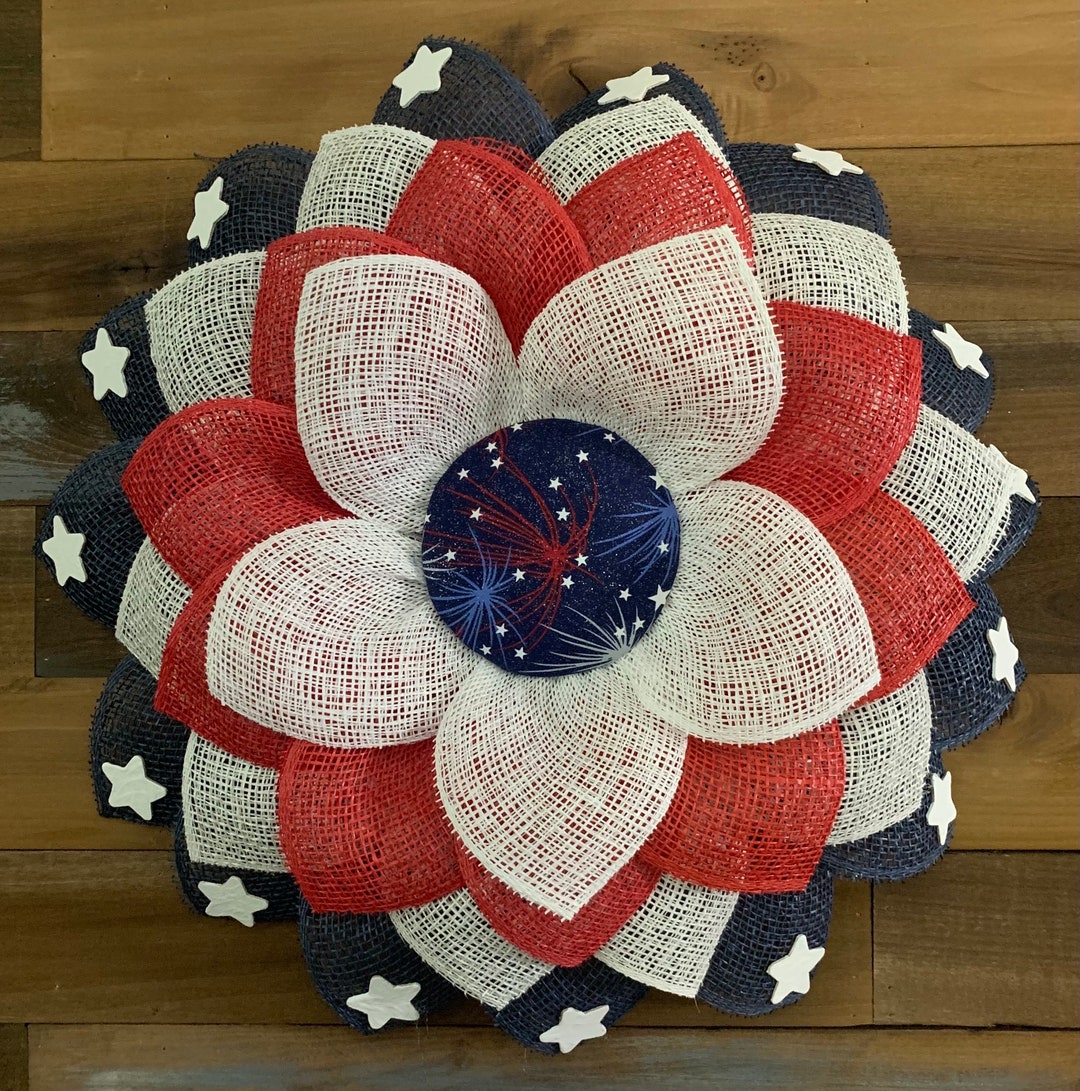 Patriotic Wreath. Red White and Blue Flag Wreath. Memorial Day Wreath ...