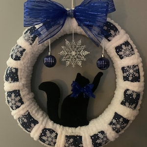 Winter Christmas cat Wreath