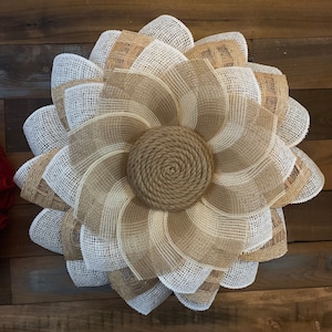 Poly burlap flower wreath, front door flower wreath, every day flower wreath every season flower wreath. Burlap sunflower wreath.