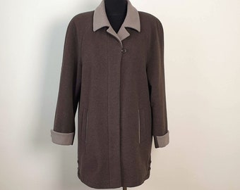 Vintage Women's Wool and Cashmere Coat Brown and Beige Color Warm Buttoned Coat size Small
