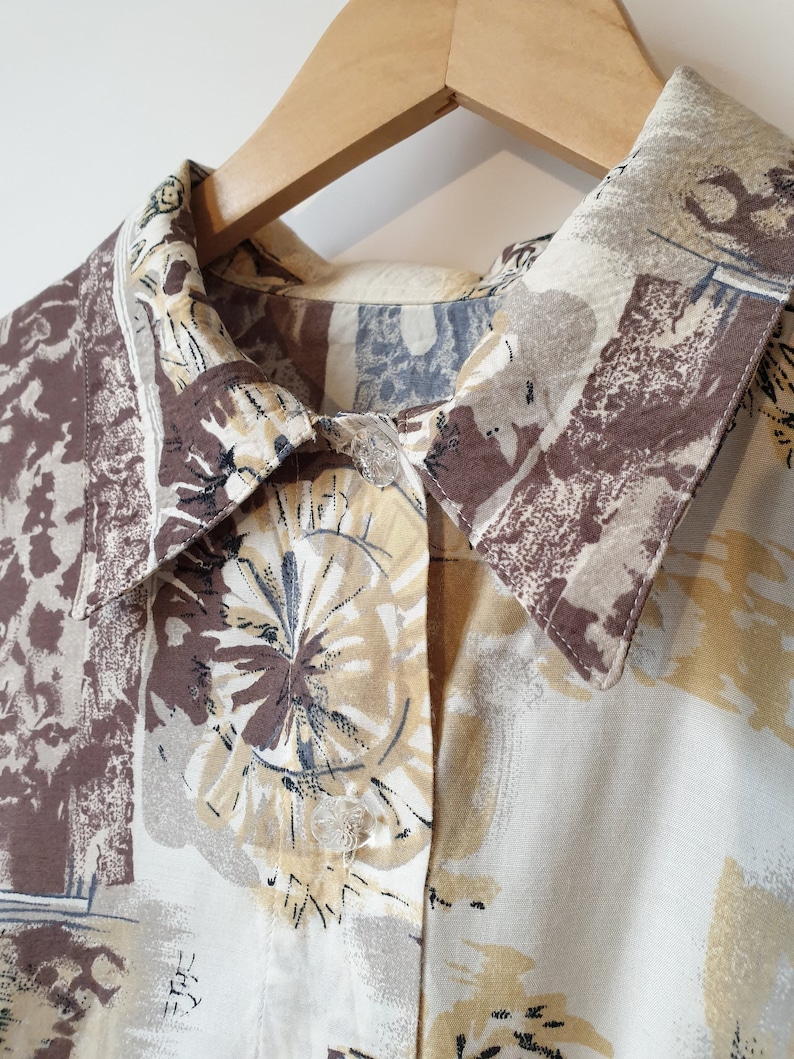 Vintage Hawaiian Womens Abstract Print Blouse with Side Splits Multicolor Pastel colors M size Long Sleeve Spanish Shirt Hipster style