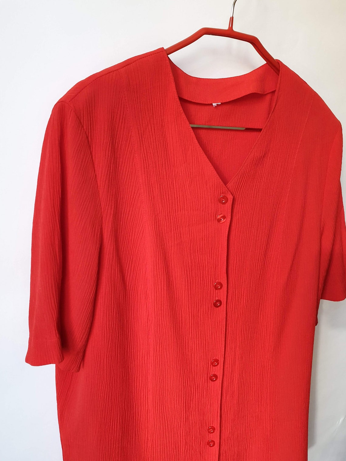 Classic Women's Shirt - Crimson Ribbons