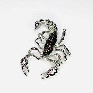 Realistic Silver-tone Brown Enamel Scorpion Animal  Brooch Pin Jewelry A1479