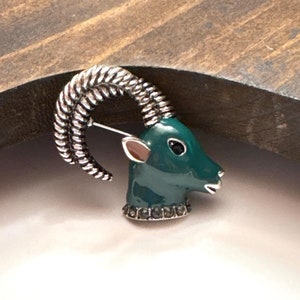 Unique Teal Enamel Silvertone & Rhinestone Mountain Goat Ram Head Mascot Animal Brooch Pendant Pin Jewelry Accessory A2285