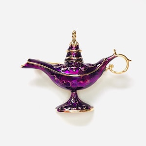 Vintage Inspired Purple Enamel Aladdin&#39;s Magic Genie Lamp Brooch Lapel Pin Jewelry Fairy Tale Make A Wish Good Luck Treasure  A1546