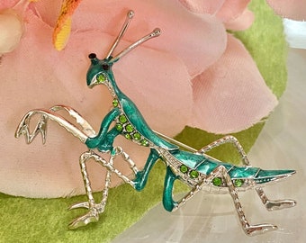 Green Praying Mantis Mantidae Bug Insect Brooch Enamel Pin Symbol of Stillness Meditation Good Luck Symbol A56