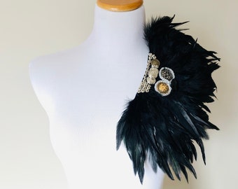 Oversize Black Feather Decorative Cool Buttons Shoulder Brooch Goth Halloween Theater Play Statement Accessory Flapper Jewelry A1483