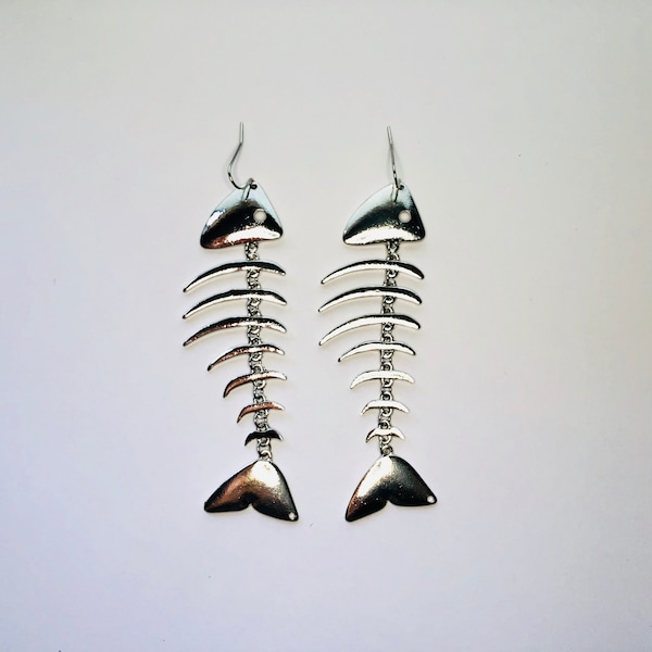 Large Silver-tone Fish Bone Earrings Dangle Drop Fish Skeleton Beach Sand Sun Summer Jewelry A1539