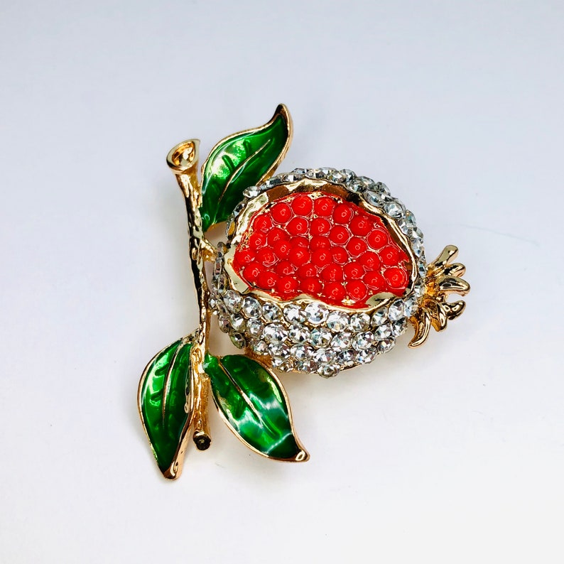 Enamel Red Pomegranate on Branch Fruits Rhinestone Brooch Pin Jewelry A596
