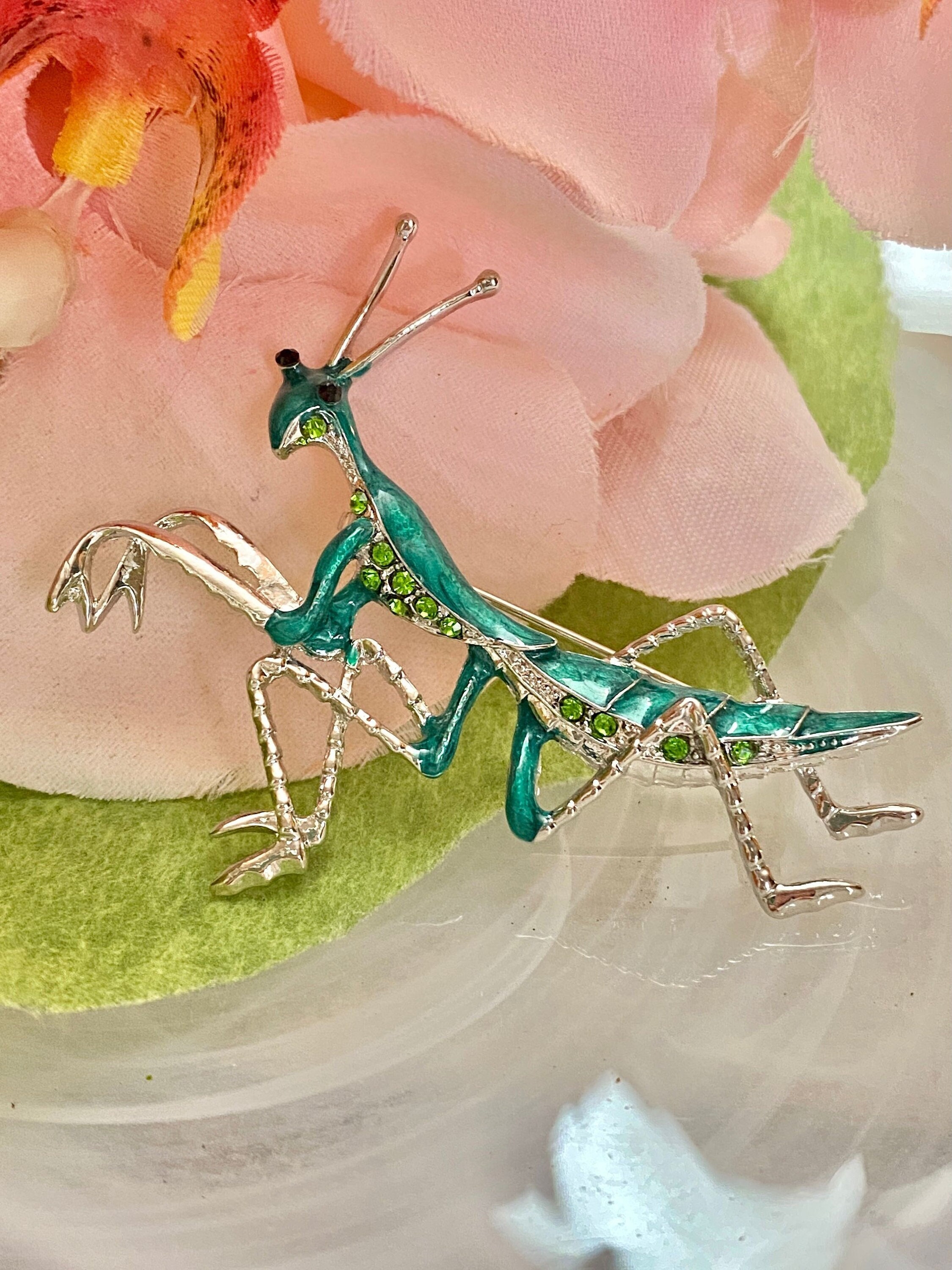 【aviso gold】PRAYING MANTIS 5'6 TINT I've never seen a shiny golden praying mantis before! What