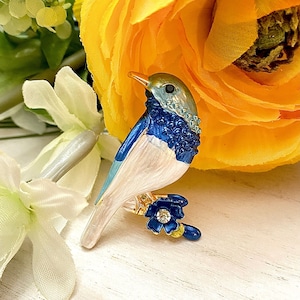 Adorable Blue Bird Brooch Pin Ornithology Bird Lover Gift &quot; Something Blue &quot; Weddings Bride A1937