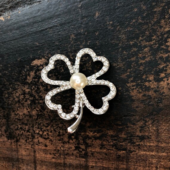 Rhinestone Green Clover Hat Brooch - Lucky Shamrock Irish Pin St. Patrick's Day Jewelry