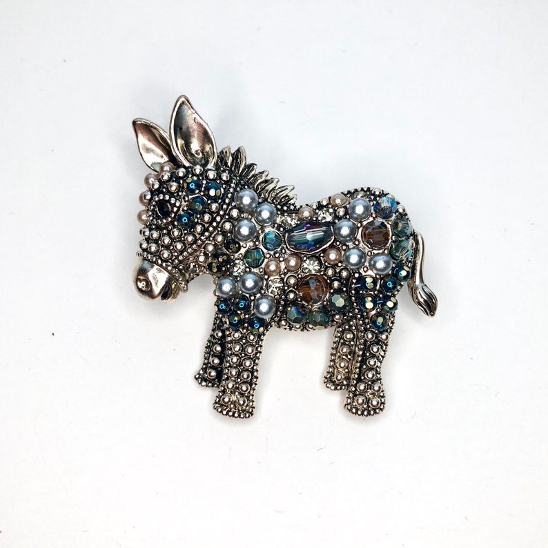 Super Cute Rhinestone Beads Donkey Burro Animal Accessory Brooch Pin A697