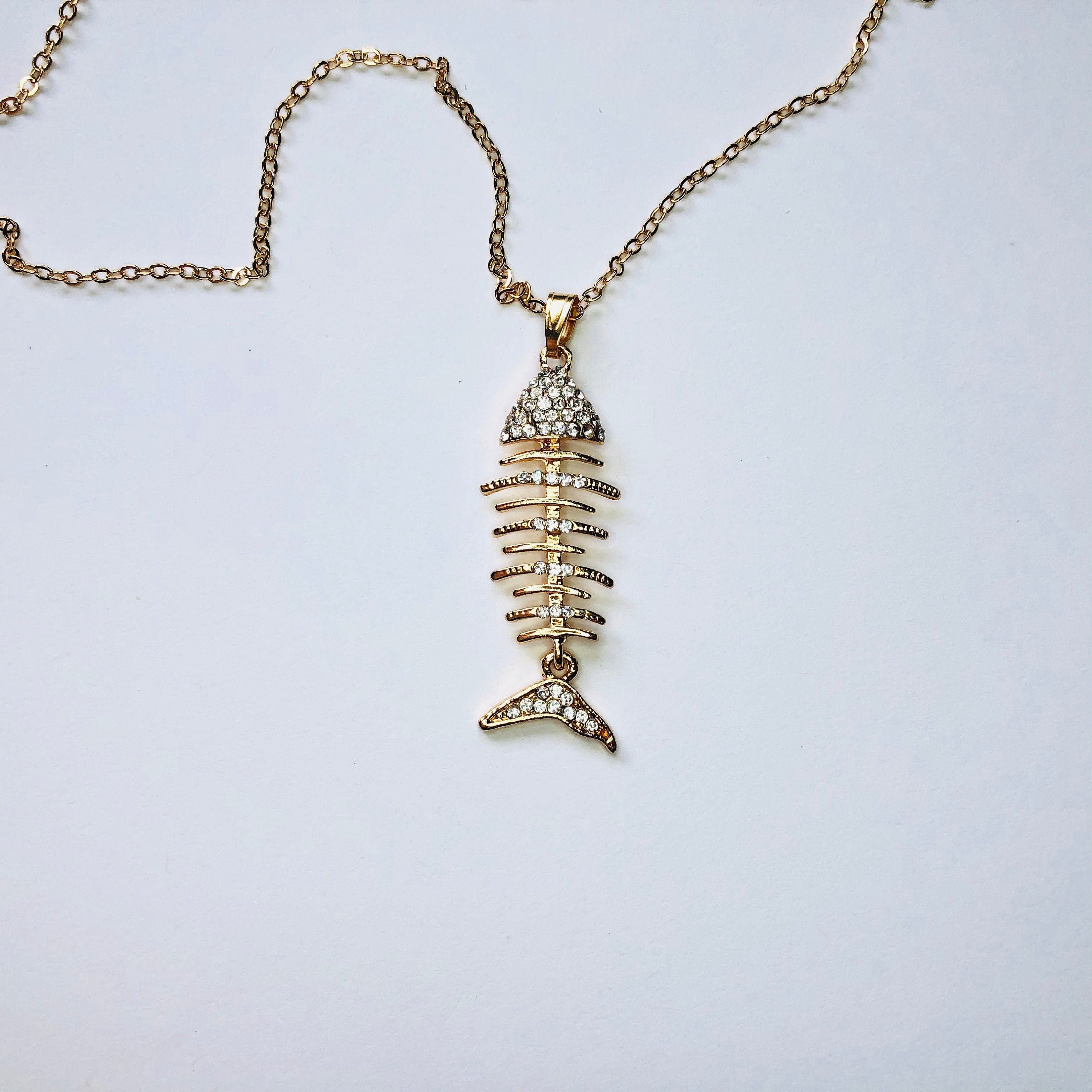Adorable Gold-tone Rhinestone Fish Bone 