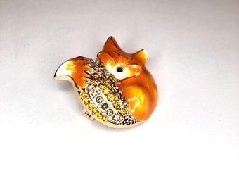 Super Cute Gold-tone Cute Orange Enamel Sleeping Sleepy Fox