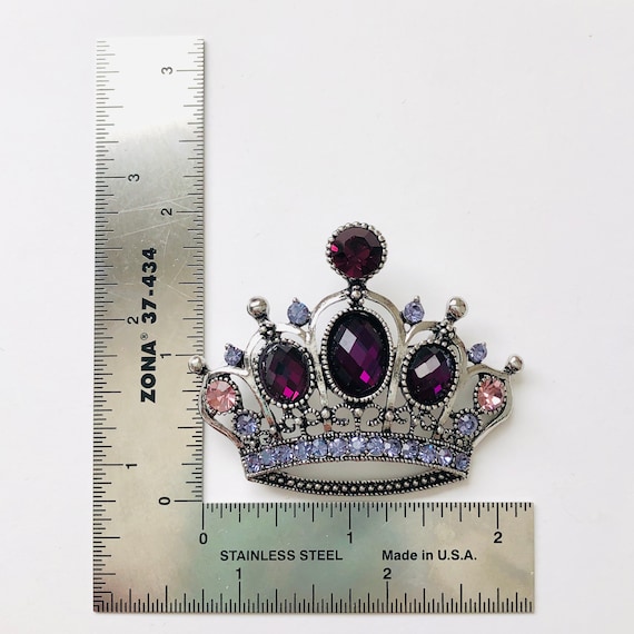 Crown brooch jewelry discount