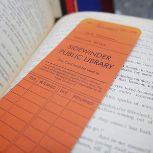 El resplandor de Stephen King - Marcapáginas de tarjeta de biblioteca Sidewinder perteneciente a Jack Torrance