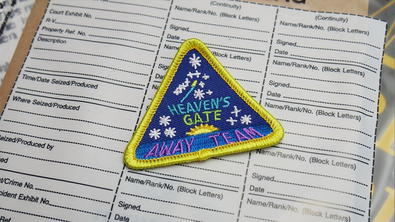 heaven's gate away team shirt