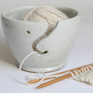 Yarn bowl white
