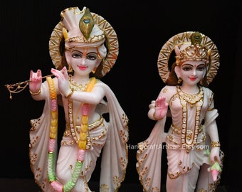 Estatua de Radha Krishna