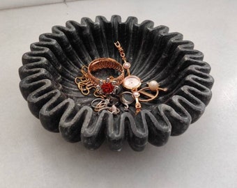 HandCrafted Marble Ruffle Bowl /Antique Scallop Bowl/ Fruit Bowl/ Vintage Ring Dish/ Decorative Flower Bowl/ HouseWarming Wedding Gift