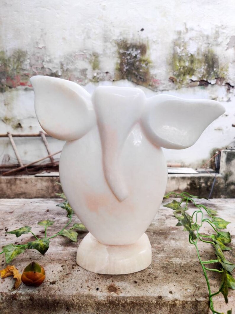 Onyx marble Elephant shaped art object Handcrafted sculpture living room guest room decor birthday gift decorative statue collectibles
