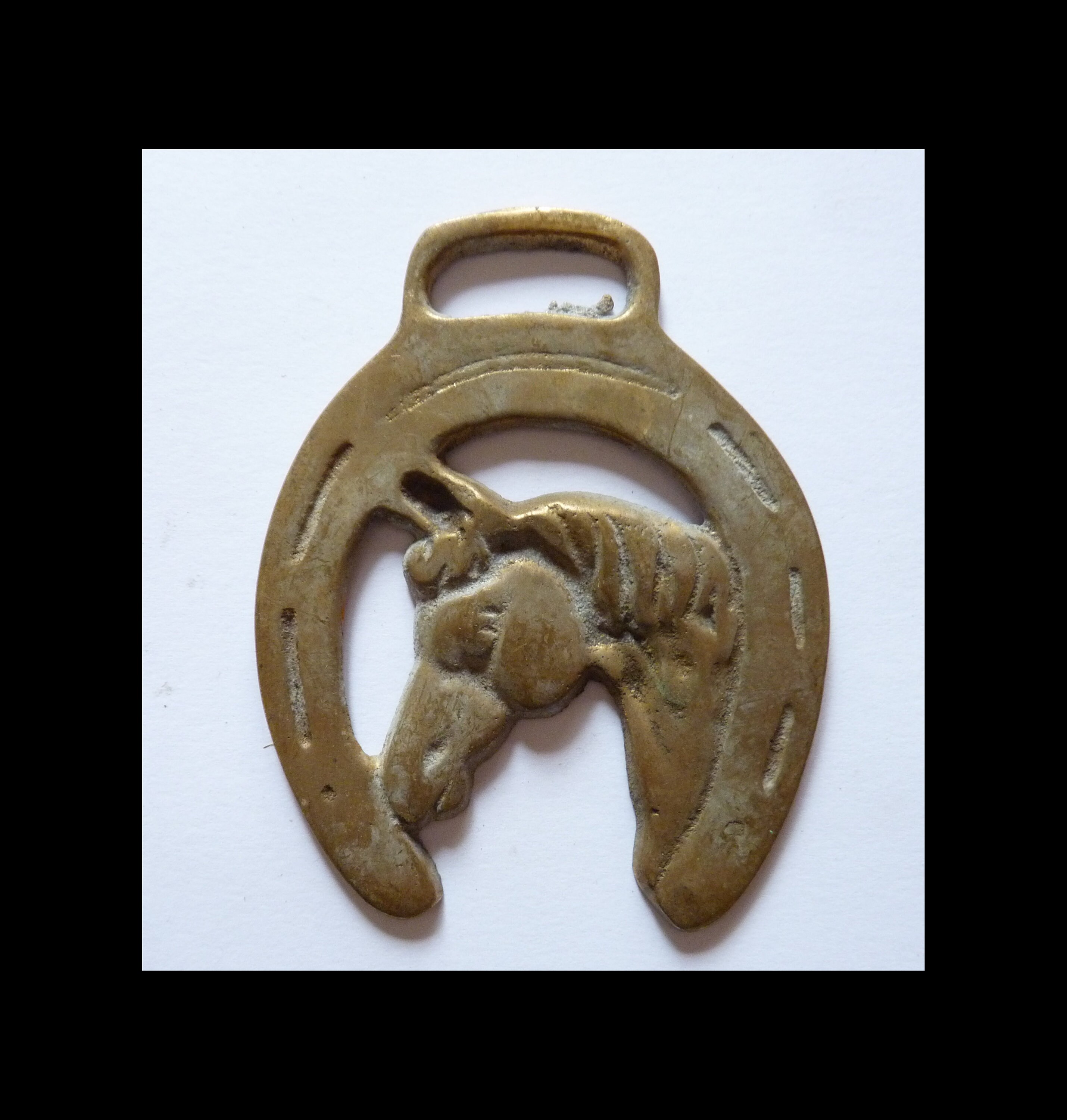 Laiton de Cheval Vintage avec Une Tête Encadrée Par Un Fer à Cheval