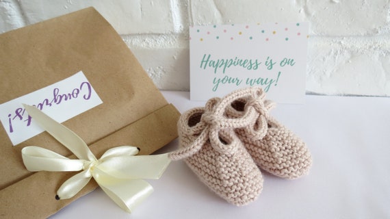 gender neutral newborn shoes