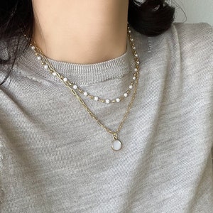 Pearl Double Layered Necklace Set With A Detangler Clasp, Mother Of Pearl Necklace, Two Tier Necklace Gold, 2 layered Necklace, Gift For Her